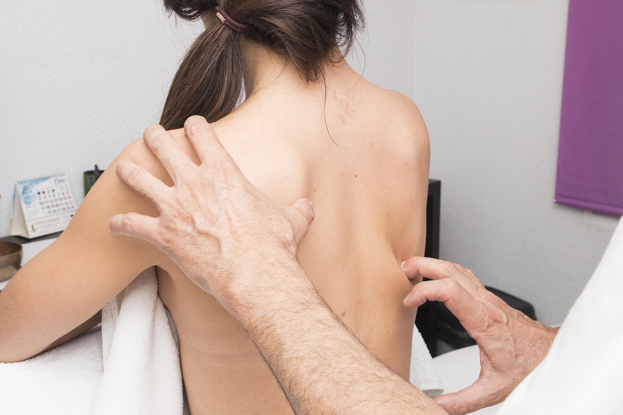 prenatal massage therapy session at Hayer health